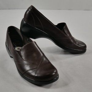 Clarks BlackBerry Slip-On Brown Leather Loafers Shoes Womens Size 8 New ****